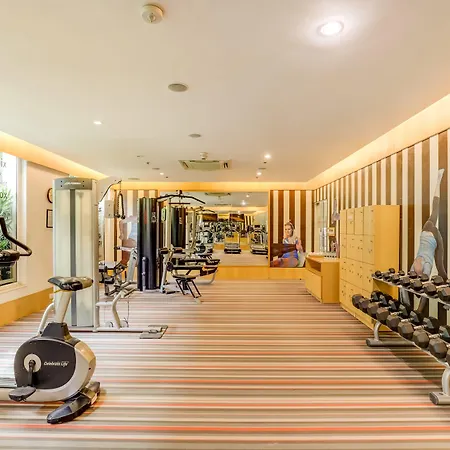 Lemon Tree Hotel, Delhi Airport-2